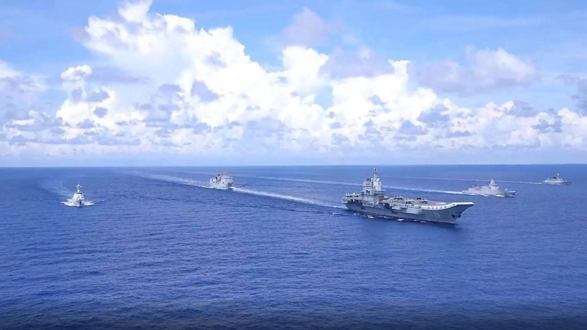 鹰击-21就位！外媒：轰-6K和空警-500亮相南海，目标是美国航母？